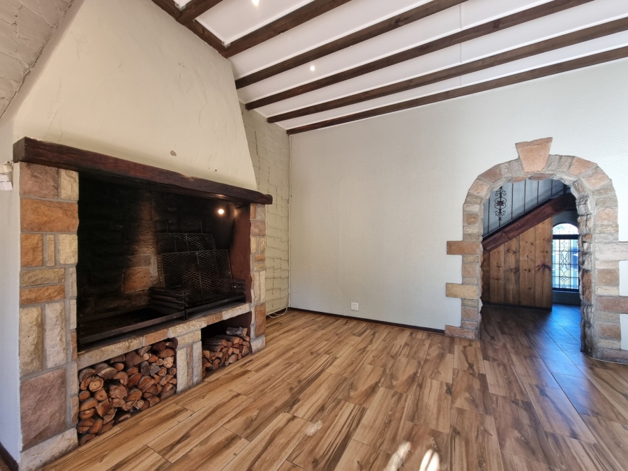 4 Bedroom Property for Sale in Table View Western Cape
